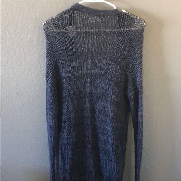Hollister Cardigan Size M/L - Picture 3 of 3